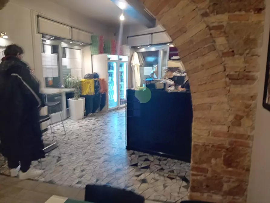Immagine 2 di Pizzeria / Pub in affitto  in Via Galileo Galilei 27 a Livorno