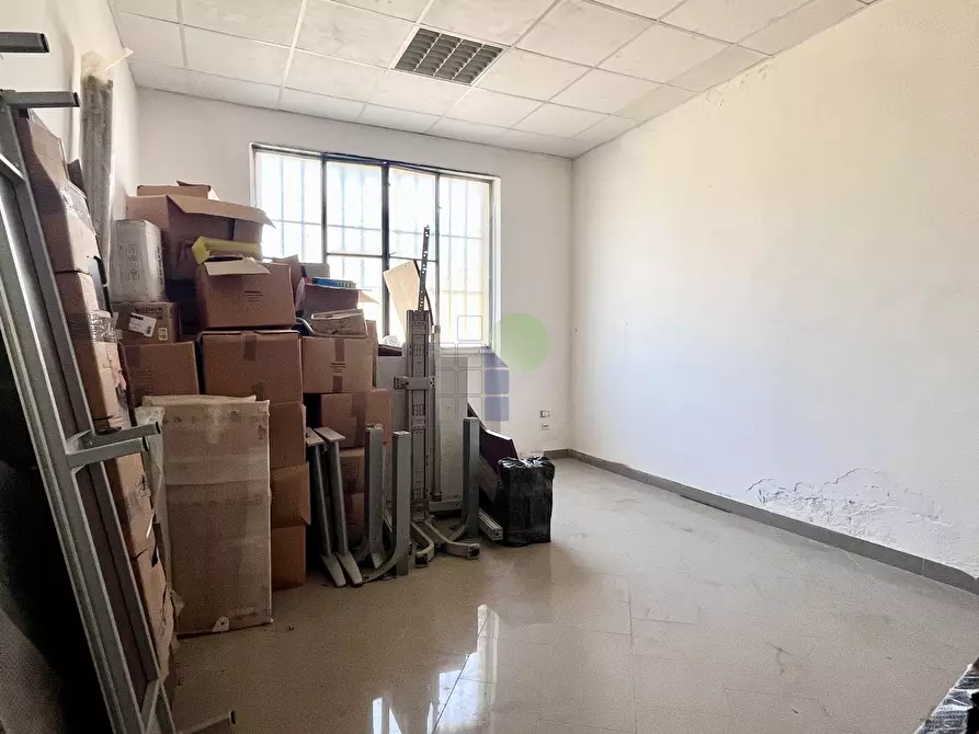 Immagine 22 di Attività artigianale in vendita  in Via Grotta delle Fate 89 a Livorno