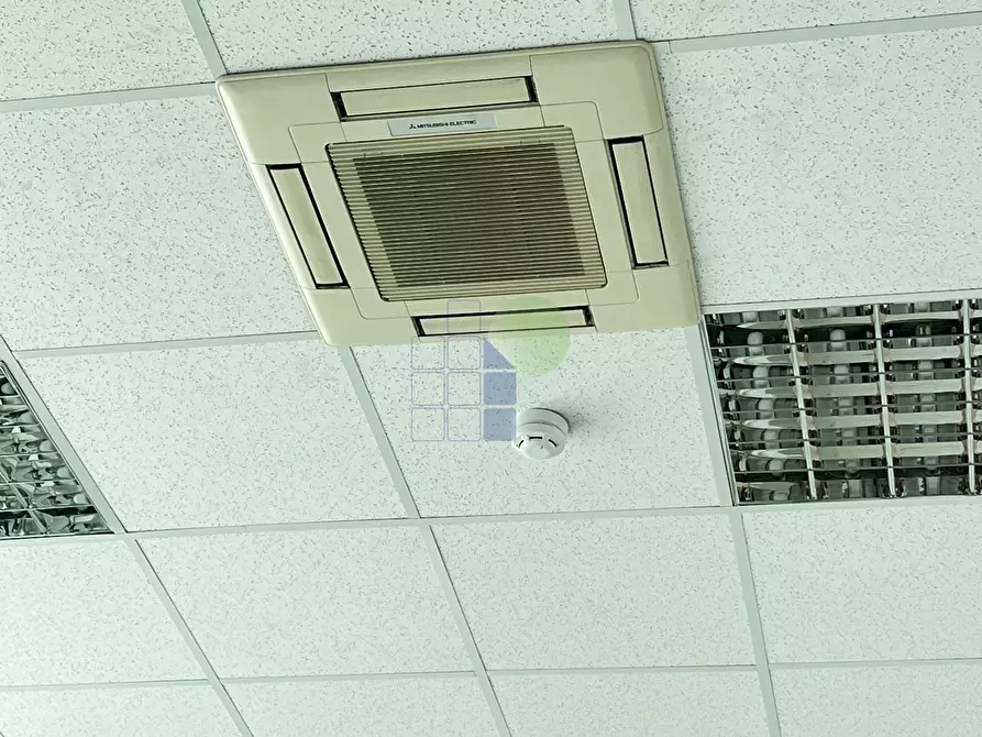 Immagine 27 di Attività artigianale in vendita  in Via  Cimarosa 55 a Livorno