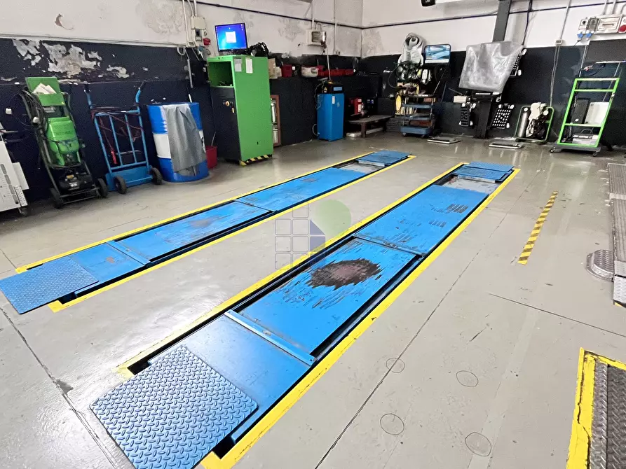 Immagine 11 di Capannone industriale in affitto  in Via Francesco Pera 88 a Livorno