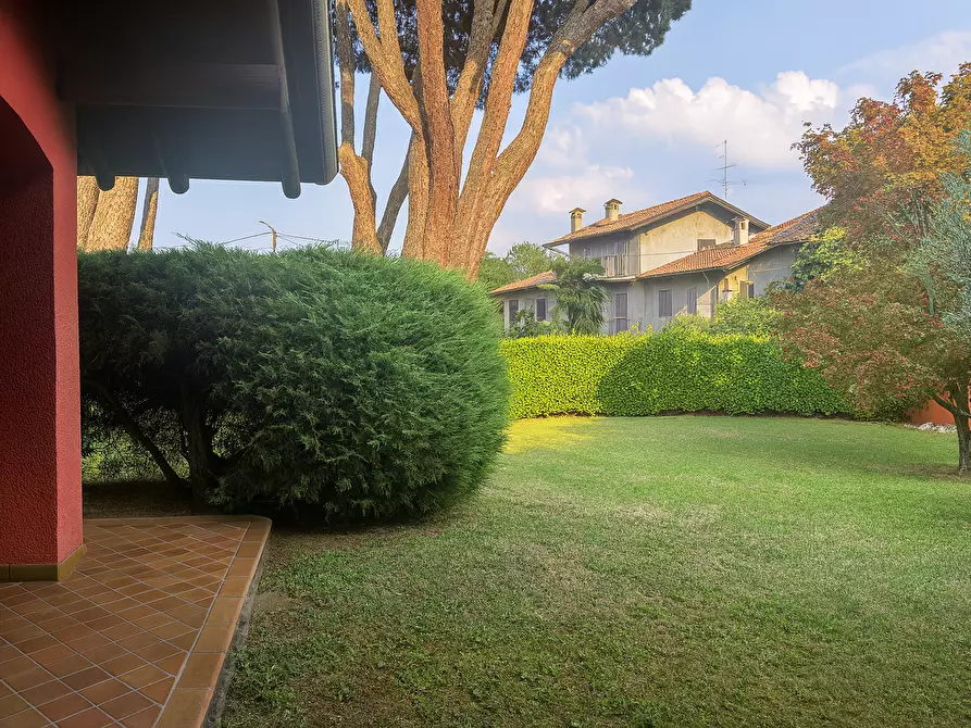 Immagine 47 di Villa in vendita  in Via Madonna della Motta 1 a Dormelletto