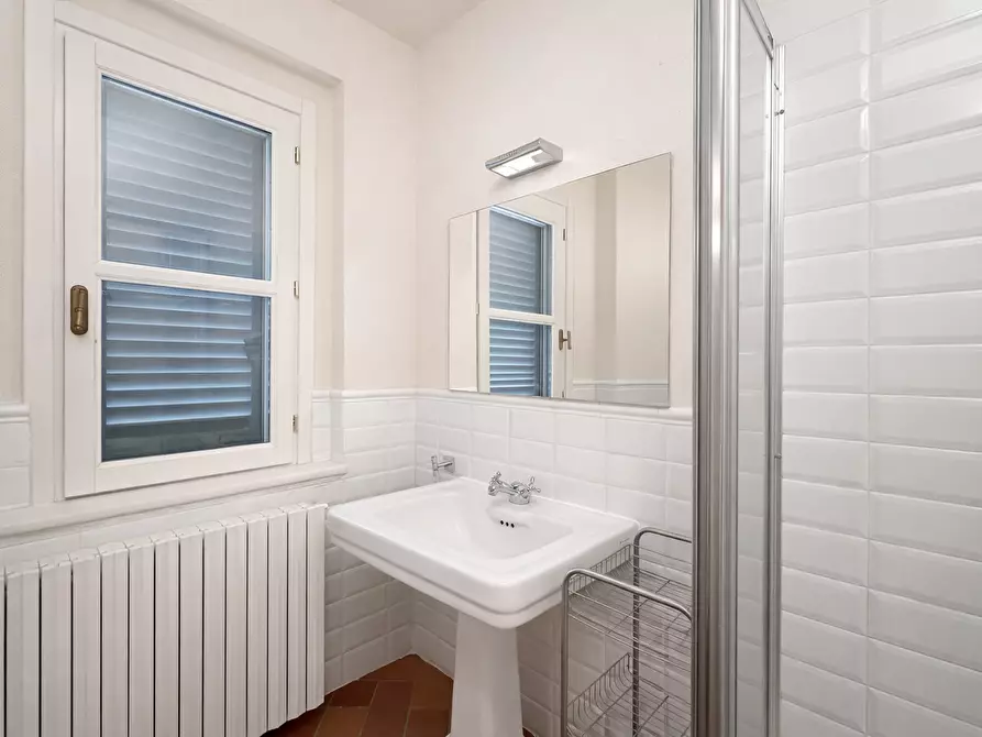 Immagine 11 di Quadrilocale in affitto  in Via San Carlo 1 a Arona