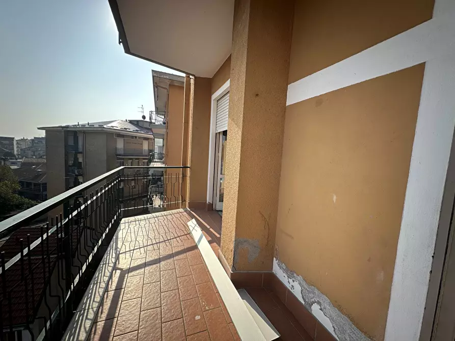 Immagine 10 di Bilocale in affitto  in Via Vittorio Veneto 1 a Arona