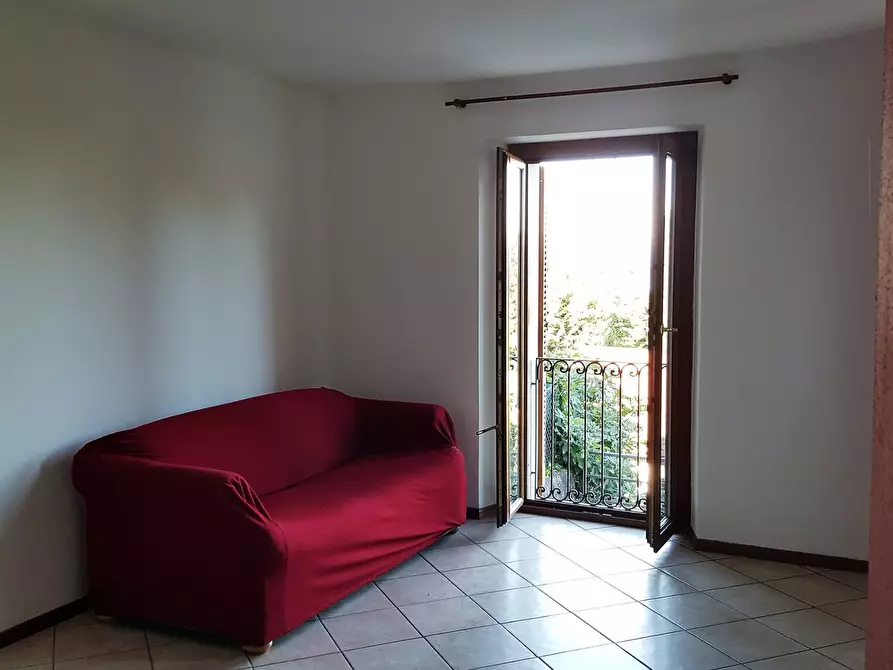 Immagine 5 di Bilocale in vendita  in Via Manzoni 1 a Arona