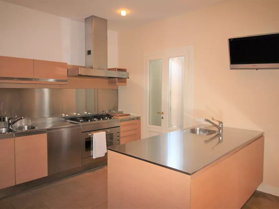 Immagine 43 di Trilocale in affitto  in Via XX Settembre 1 a Arona