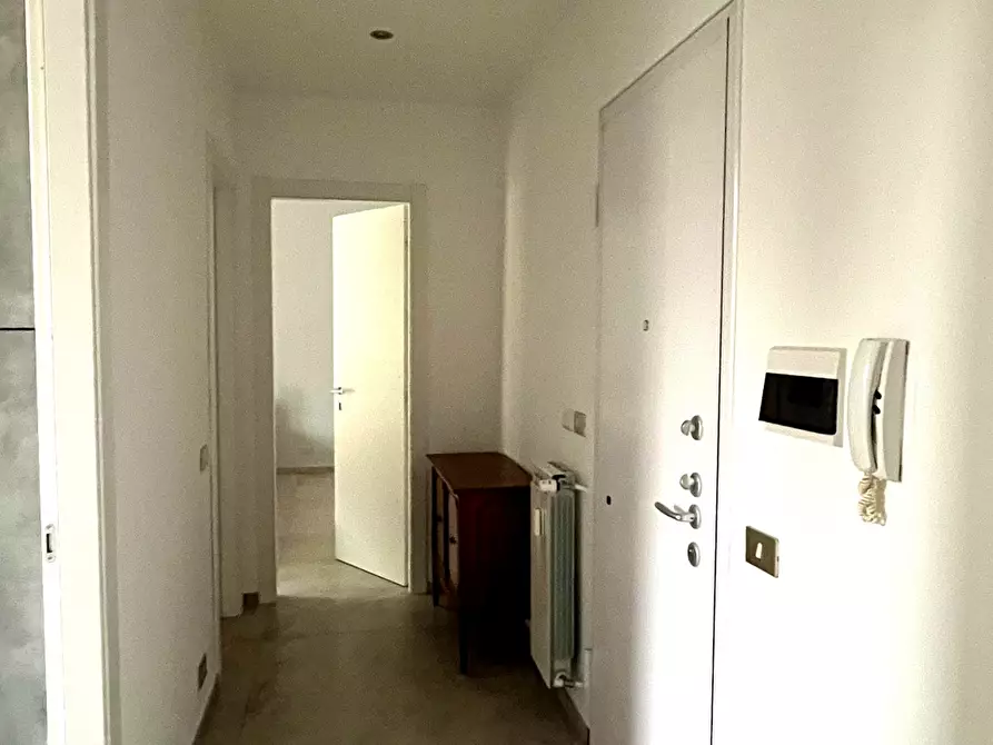 Immagine 3 di Bilocale in affitto  in Via Giovanni Verga 1 a Arona