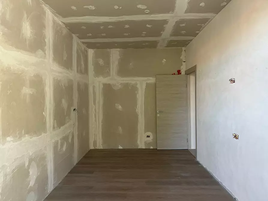 Immagine 20 di Trilocale in vendita  in Via Partigiani 1 a Arona