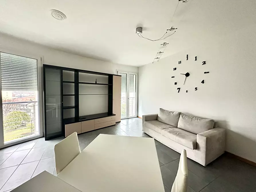 Immagine 3 di Bilocale in vendita  in Via G. Matteotti 1 a Borgomanero