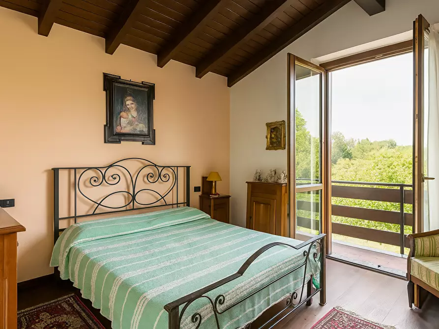 Immagine 37 di Villa in vendita  in Regione Cantarana 1 a Arona