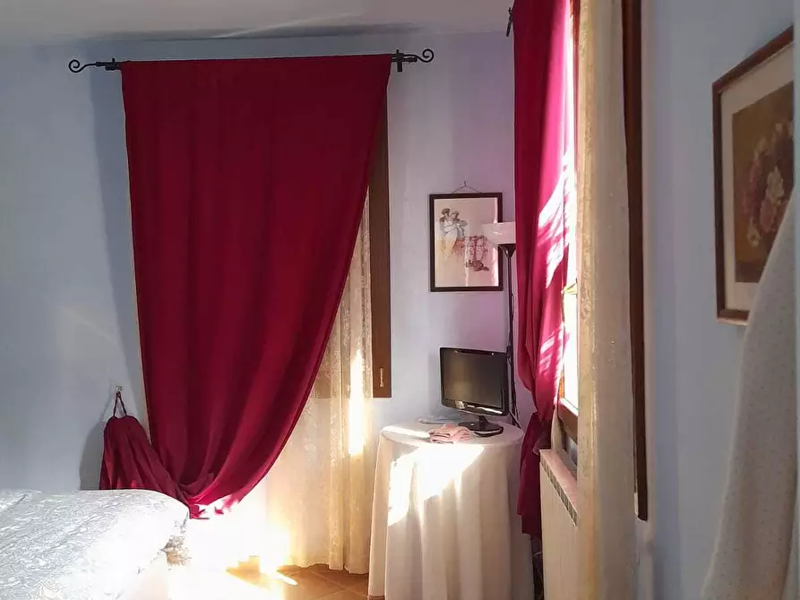 Immagine 23 di Casa indipendente in vendita  in Via Poggio di Pozzolatico a Impruneta