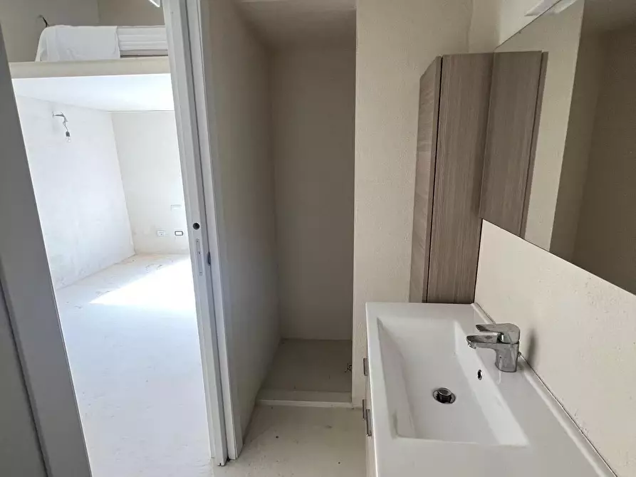 Immagine 82 di Porzione di casa in vendita  in Via di Vingone a Scandicci