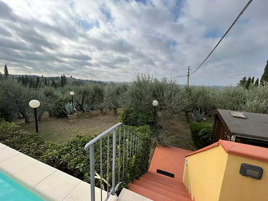 Immagine 25 di Villa in vendita  in via tortori a Montespertoli
