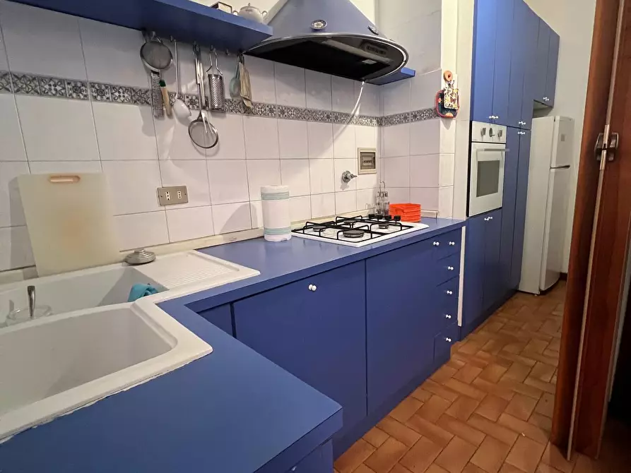 Immagine 8 di Appartamento in vendita  in Via delle Panche 50 a Firenze