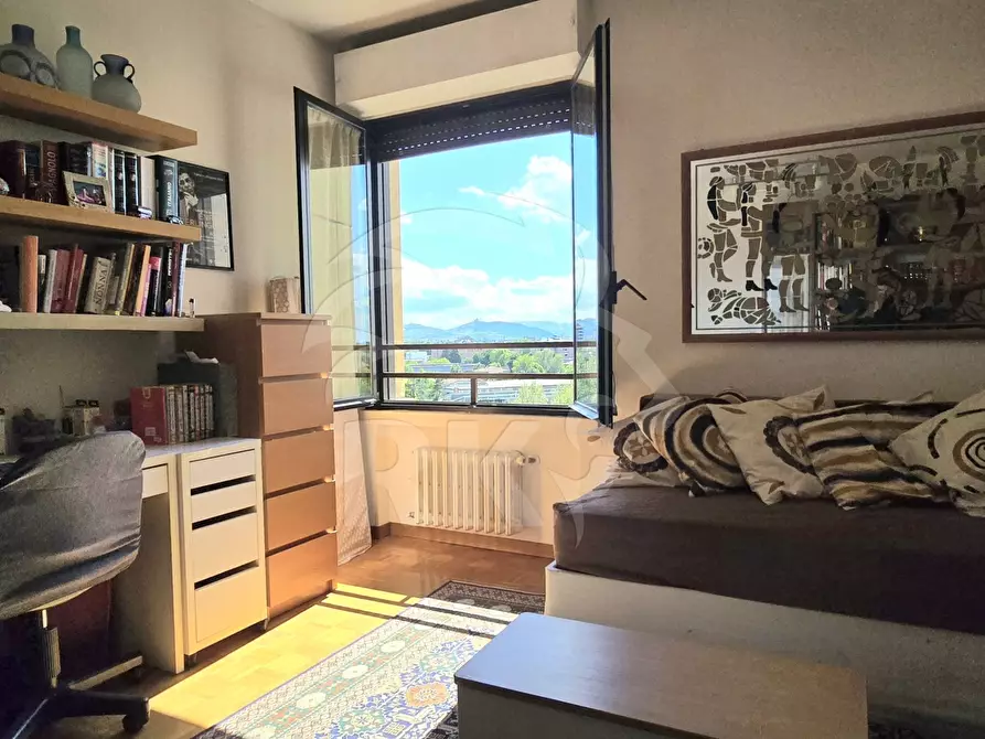 Immagine 17 di Pentalocale in vendita  in Via di Corticella 229 a Bologna