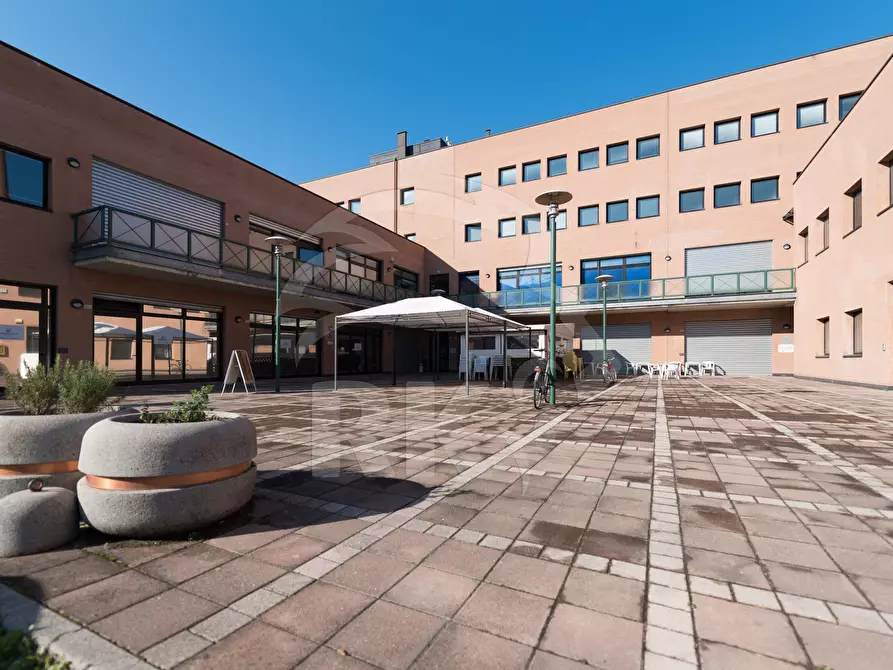 Immagine 5 di Laboratorio in affitto  a Bologna