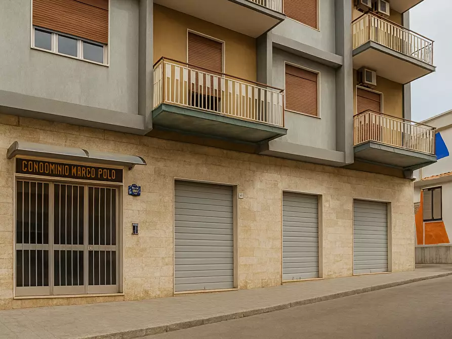 Immagine 1 di Locale commerciale in vendita  in via rossini 9 a Priolo Gargallo