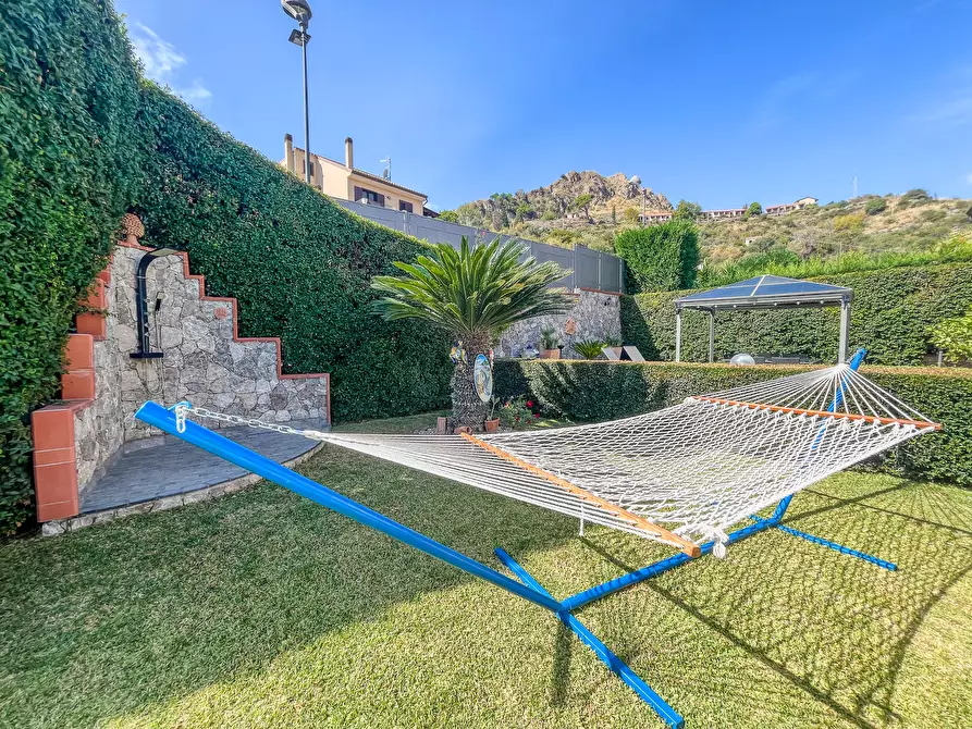 Immagine 26 di Villa in vendita  in Via Crocefisso 16 a Taormina