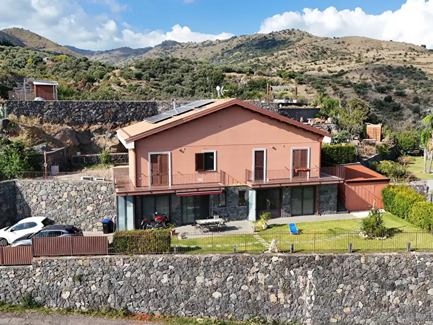 Immagine 124 di Villa in vendita  in Via Vincenzo Bellini 163 a Piedimonte Etneo