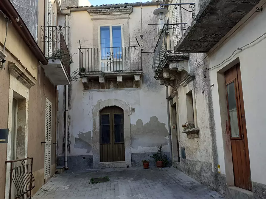 Immagine 10 di Casa indipendente in vendita  in Corso Vittorio Emanuele 135 a Palazzolo Acreide
