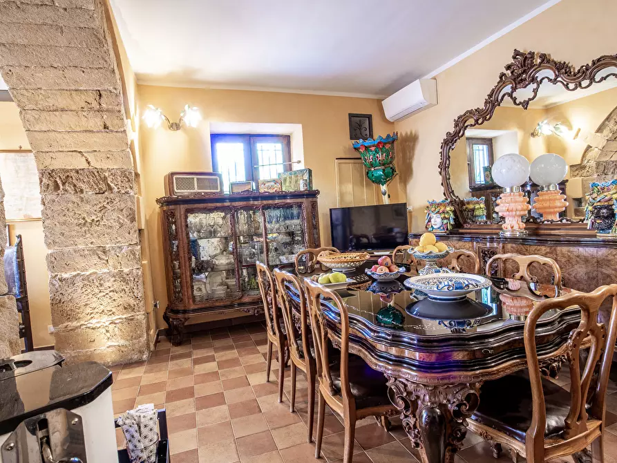 Immagine 23 di Albergo/B&B/Residence in vendita  in Via pola 2 a Noto