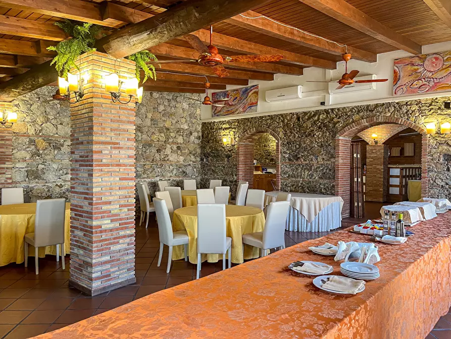 Immagine 45 di Albergo/B&B/Residence in vendita  in Via Panoramica Maria Teresa d'Austria 58 a Taormina