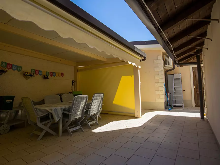 Immagine 14 di Villa in vendita  in Via Taormina 37 a Siracusa