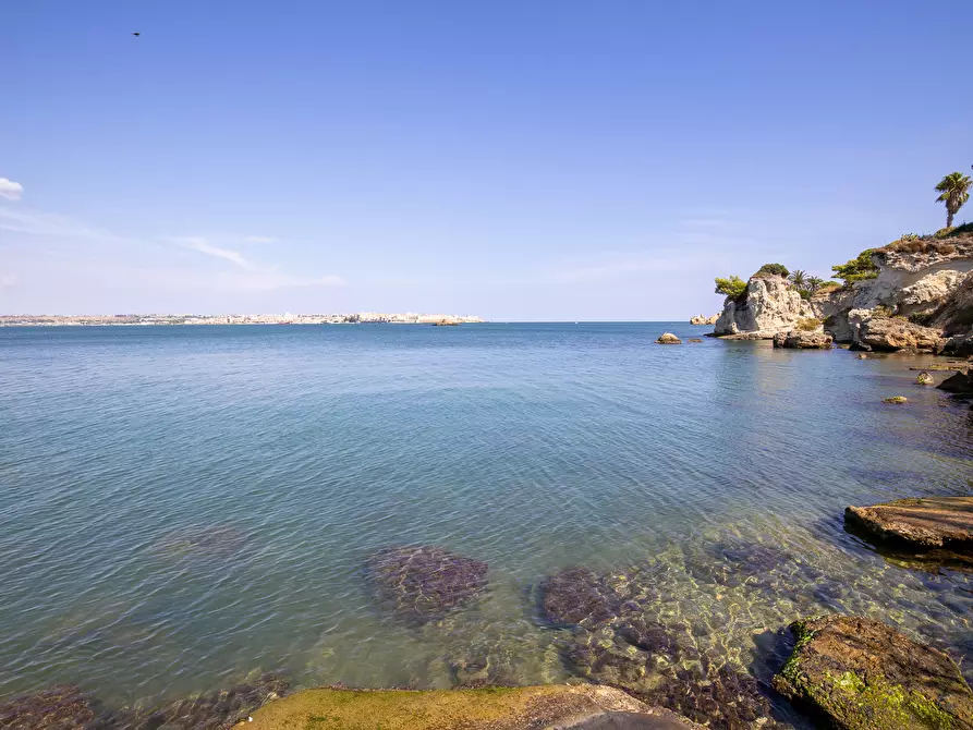 Immagine 72 di Villa in vendita  in Via La Maddalena 35 a Siracusa