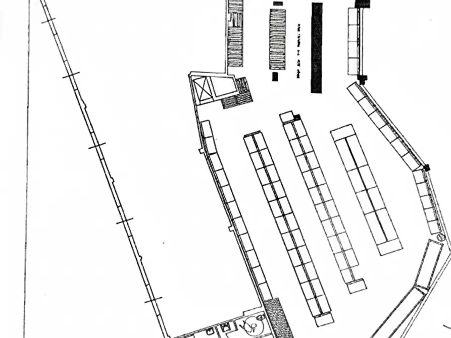 Immagine 5 di Locale commerciale in vendita  in Viale Santa Panagia 232 a Siracusa