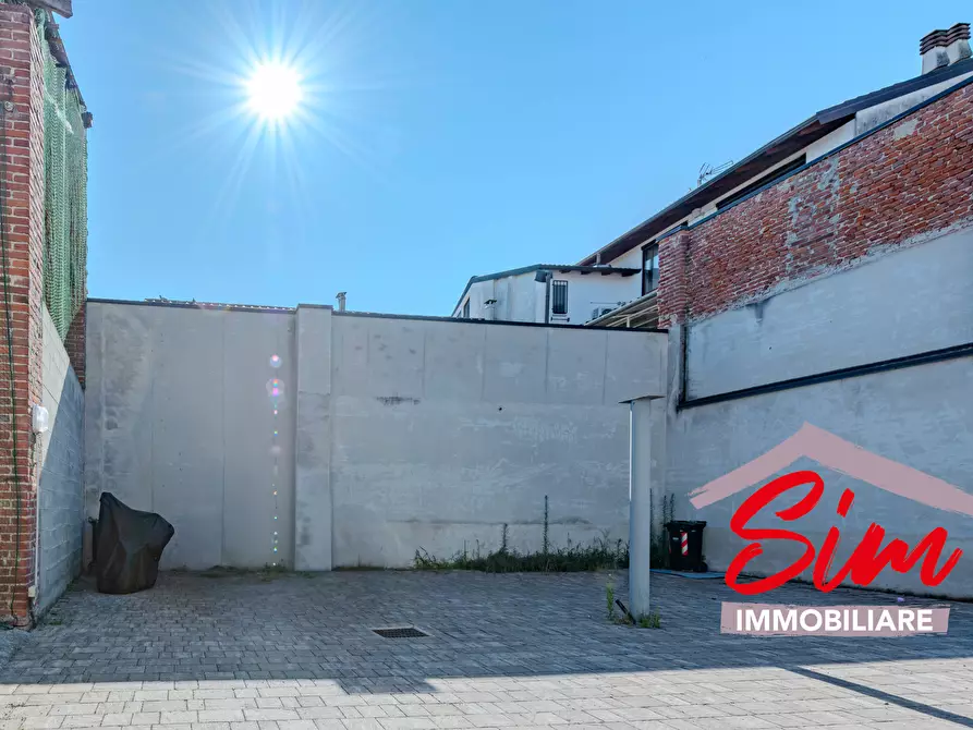 Immagine 27 di Trilocale in vendita  in Via Cinque Porte 9 a Novara