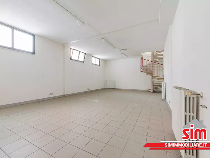 Immagine 14 di Ufficio in vendita  in Via Pellegrini s a Novara