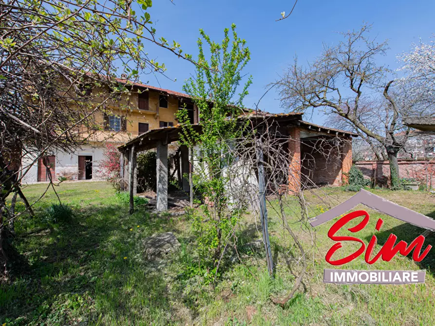 Immagine 6 di Rustico / casale in vendita  in Via Roma sn a Fara Novarese