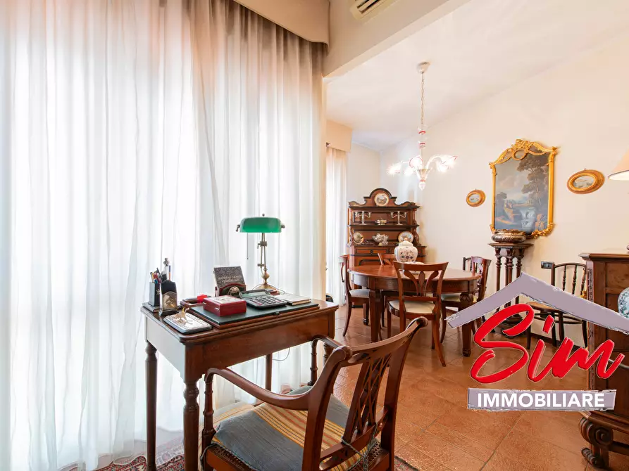 Immagine 5 di Pentalocale in vendita  in Via Agogna sn a Novara