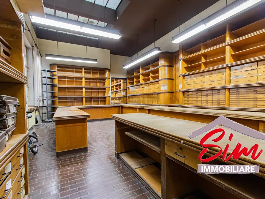 Immagine 5 di Locale commerciale in vendita  in Via Fratelli Rosselli sn a Novara