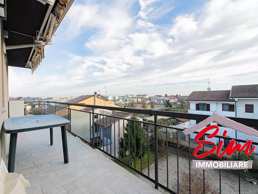 Immagine 10 di Trilocale in vendita  in Via Cimitero sn a Novara