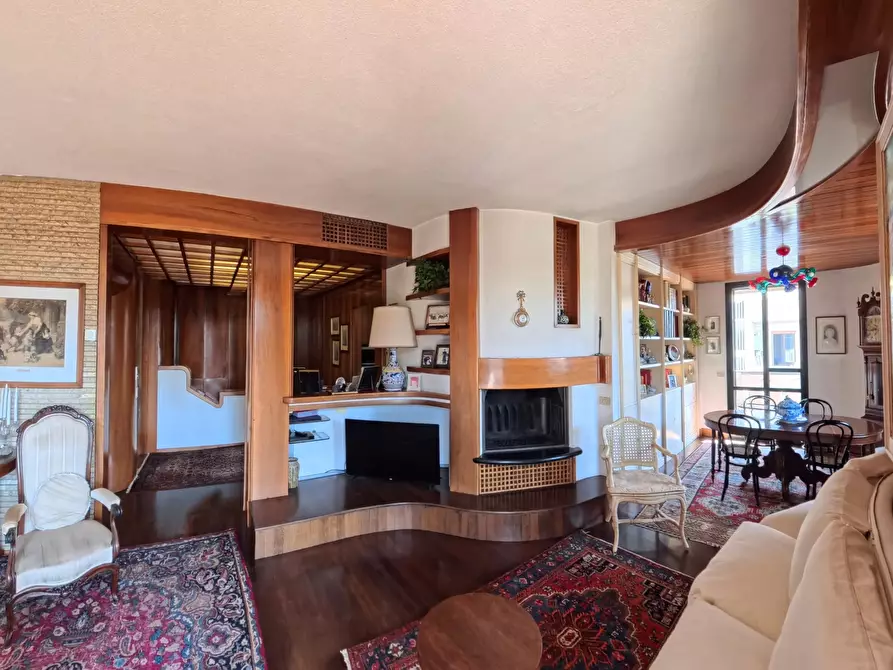 Immagine 2 di Pentalocale in vendita  in Via Alcide de Gasperi 43 a Pontedera