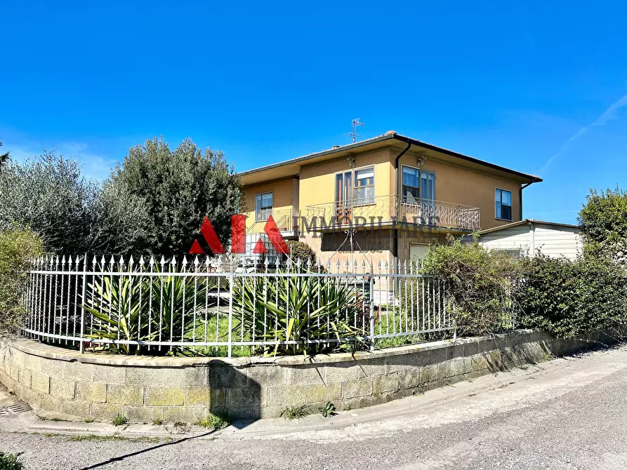 Immagine 26 di Villa in vendita  in Via del Popolo a Pontedera