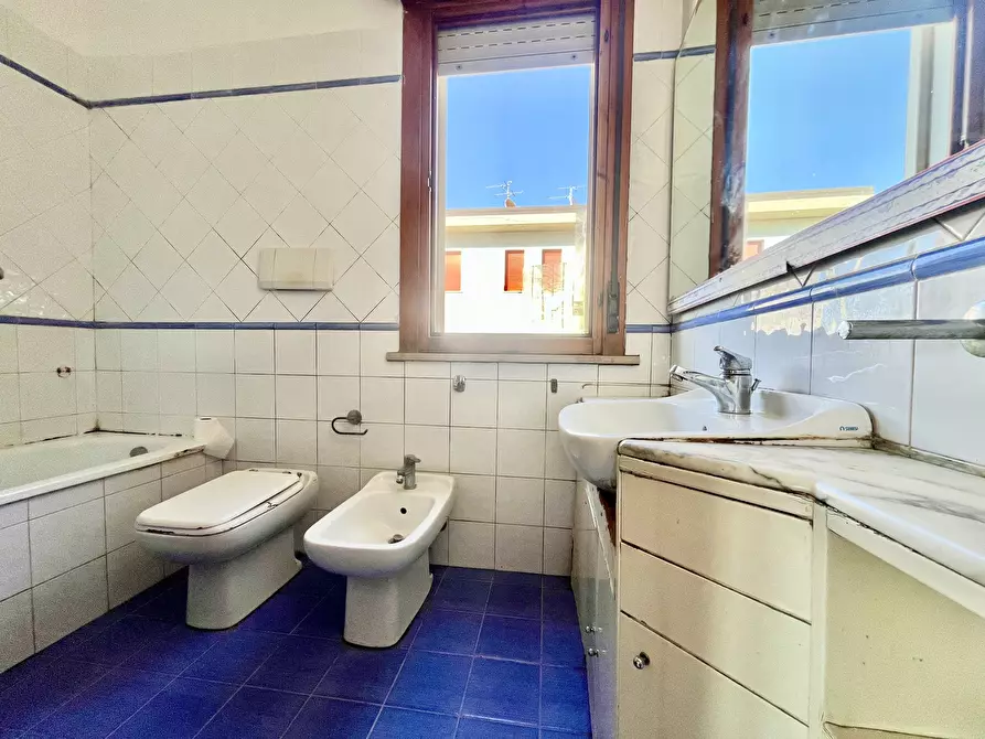 Immagine 21 di Quadrilocale in vendita  in Via Giuseppe Garibaldi 104A a Calcinaia