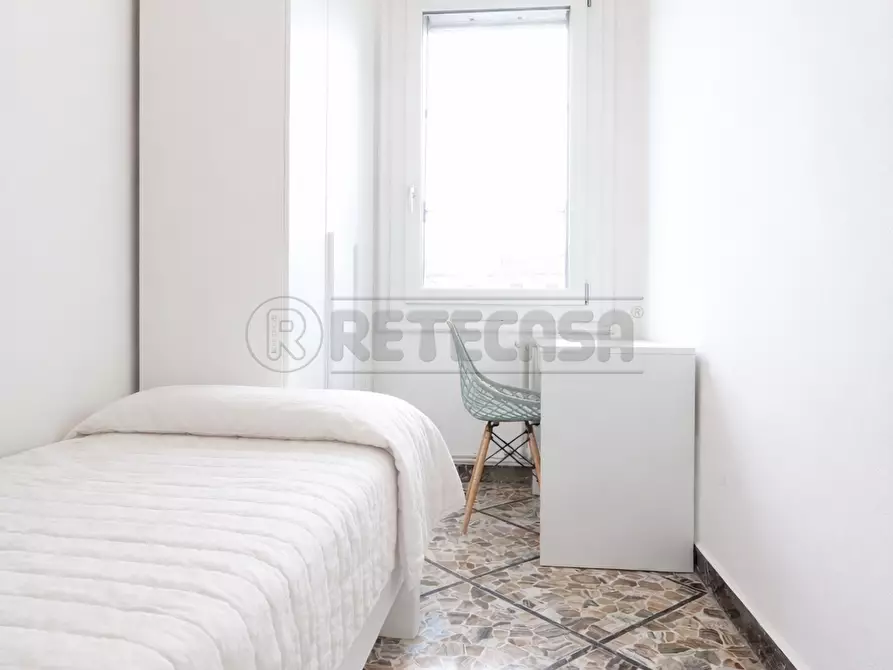 Immagine 2 di Stanza singola in affitto  in corso Padova a Vicenza