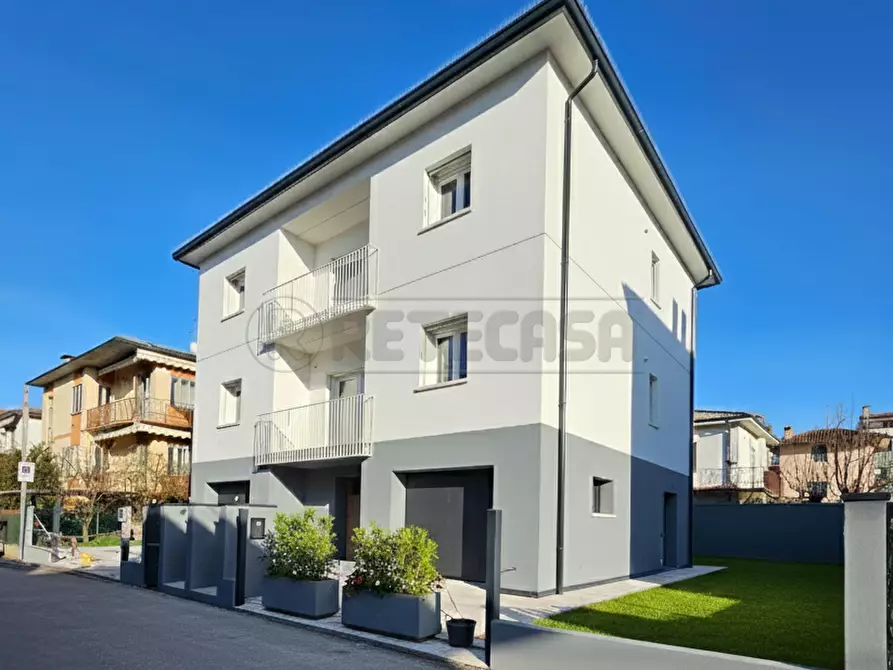 Immagine 3 di Casa semindipendente in vendita  a Vicenza