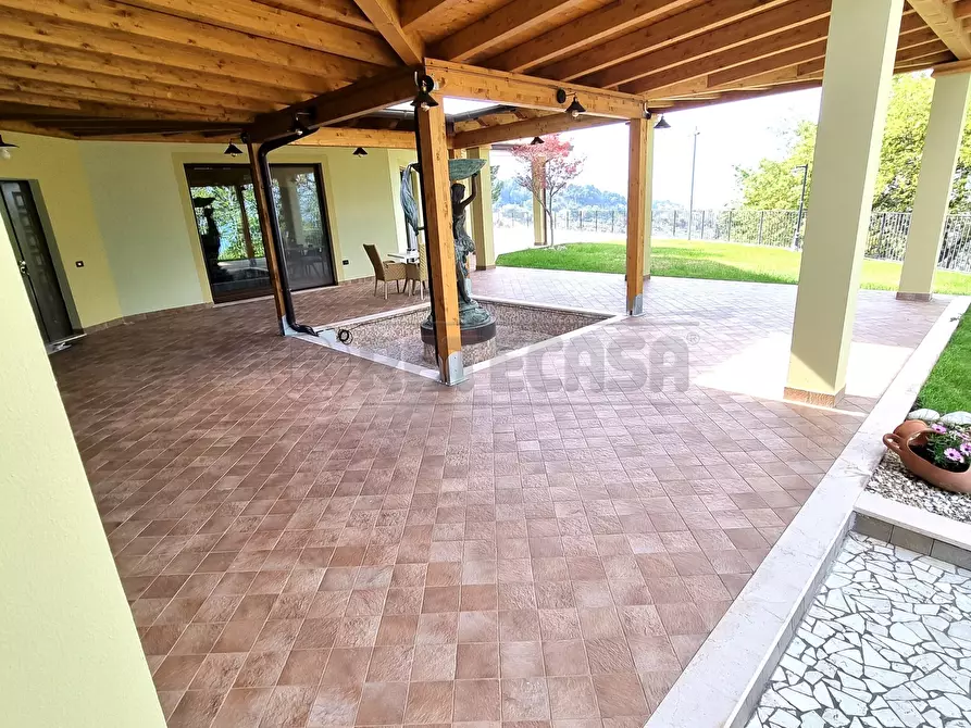 Immagine 29 di Villa in vendita  a Francavilla Al Mare