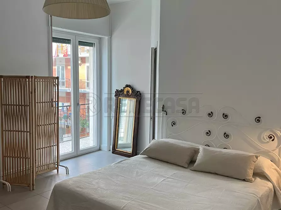 Immagine 18 di Quadrilocale in affitto  in Lungomare Cristoforo Colombo 39 a Salerno