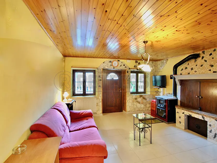 Immagine 6 di Casa semindipendente in vendita  in via capitello 47 a Brogliano