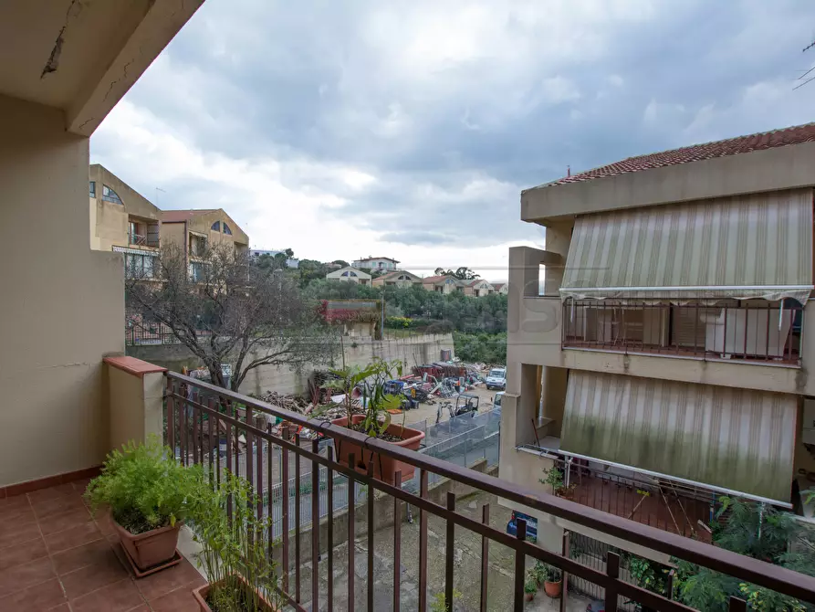 Immagine 12 di Villetta a schiera in vendita  in Località Serri 45 a Messina