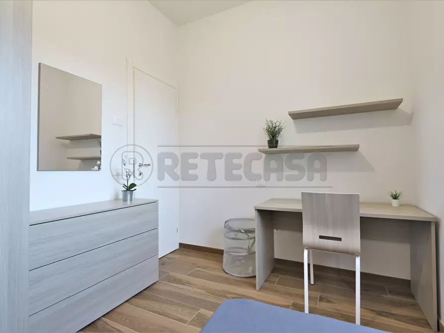 Immagine 78 di Stanza singola in affitto  a Vicenza