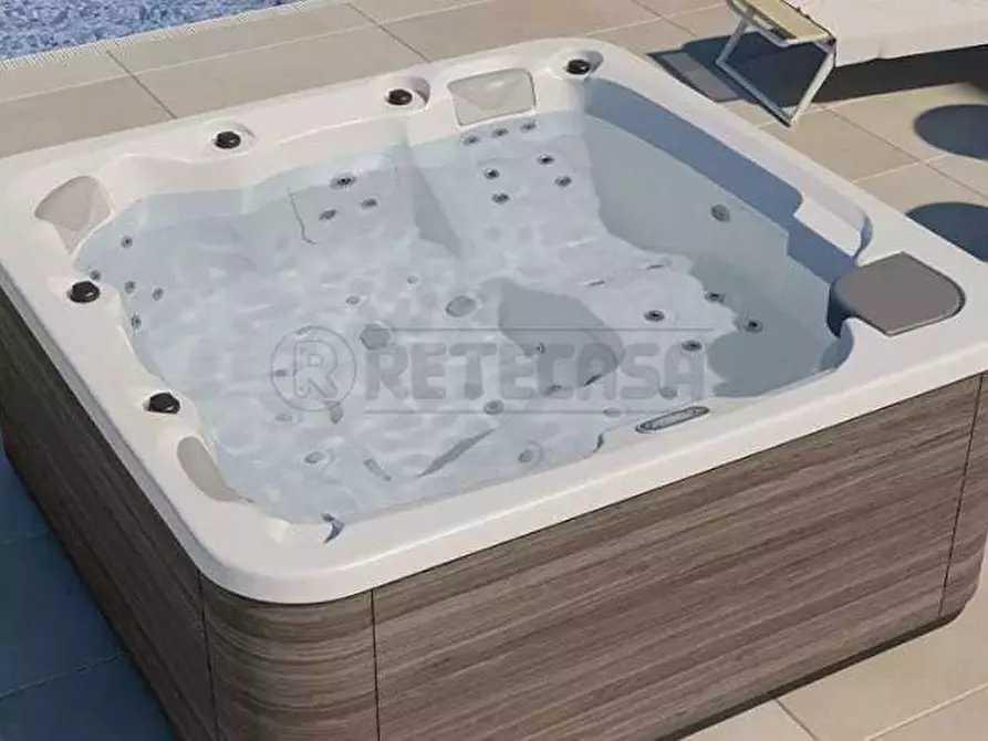 Immagine 12 di Villetta a schiera in vendita  a Castelvetrano