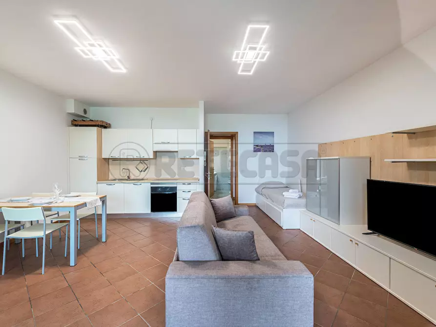 Immagine 16 di Appartamento in vendita  in Via Giuseppe Mazzini 1 a Padenghe Sul Garda