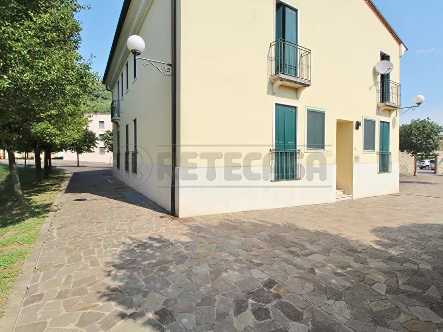 Immagine 1 di Ufficio in affitto  in VIA ALCIDE DE GASPERI 80 a Montecchio Maggiore