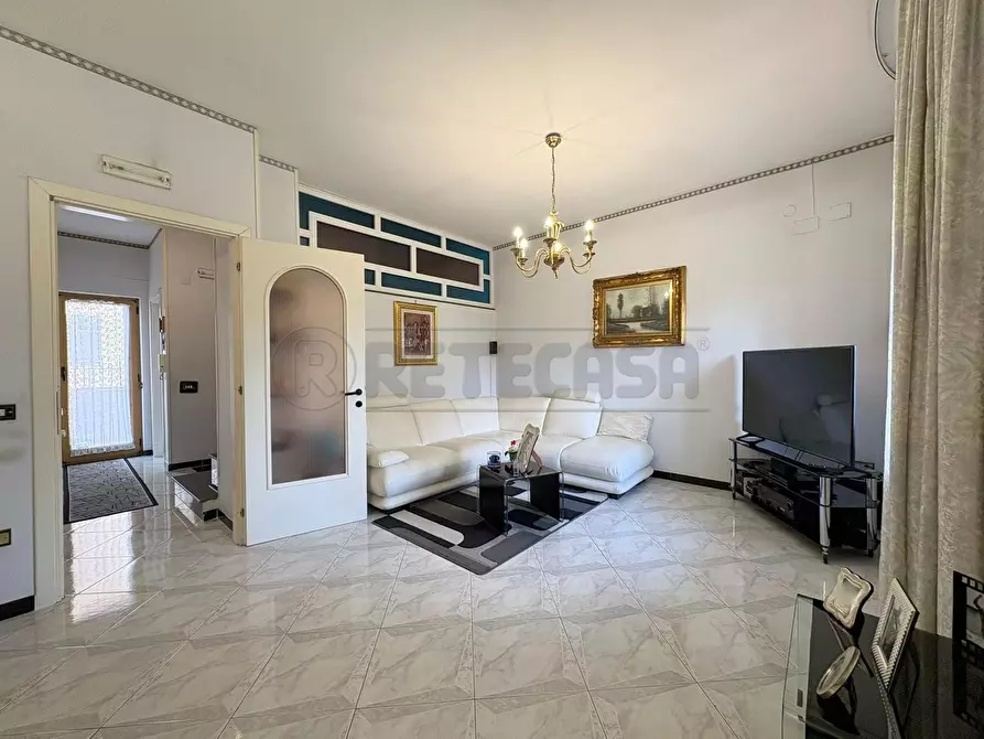 Immagine 33 di Villetta a schiera in vendita  in Via Giudice Falcone a Marcianise