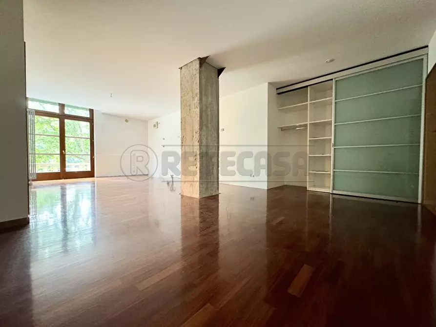 Immagine 3 di Appartamento in vendita  in Via Marzotto Vittorio Emanuele 9 a Valdagno