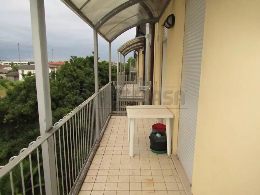 Immagine 7 di Bilocale in vendita  a Rosà